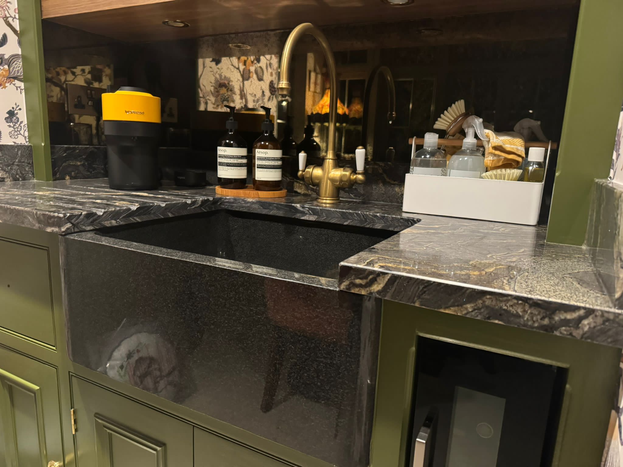 Single sized Butler sink | Solid Granite | Handcrafted