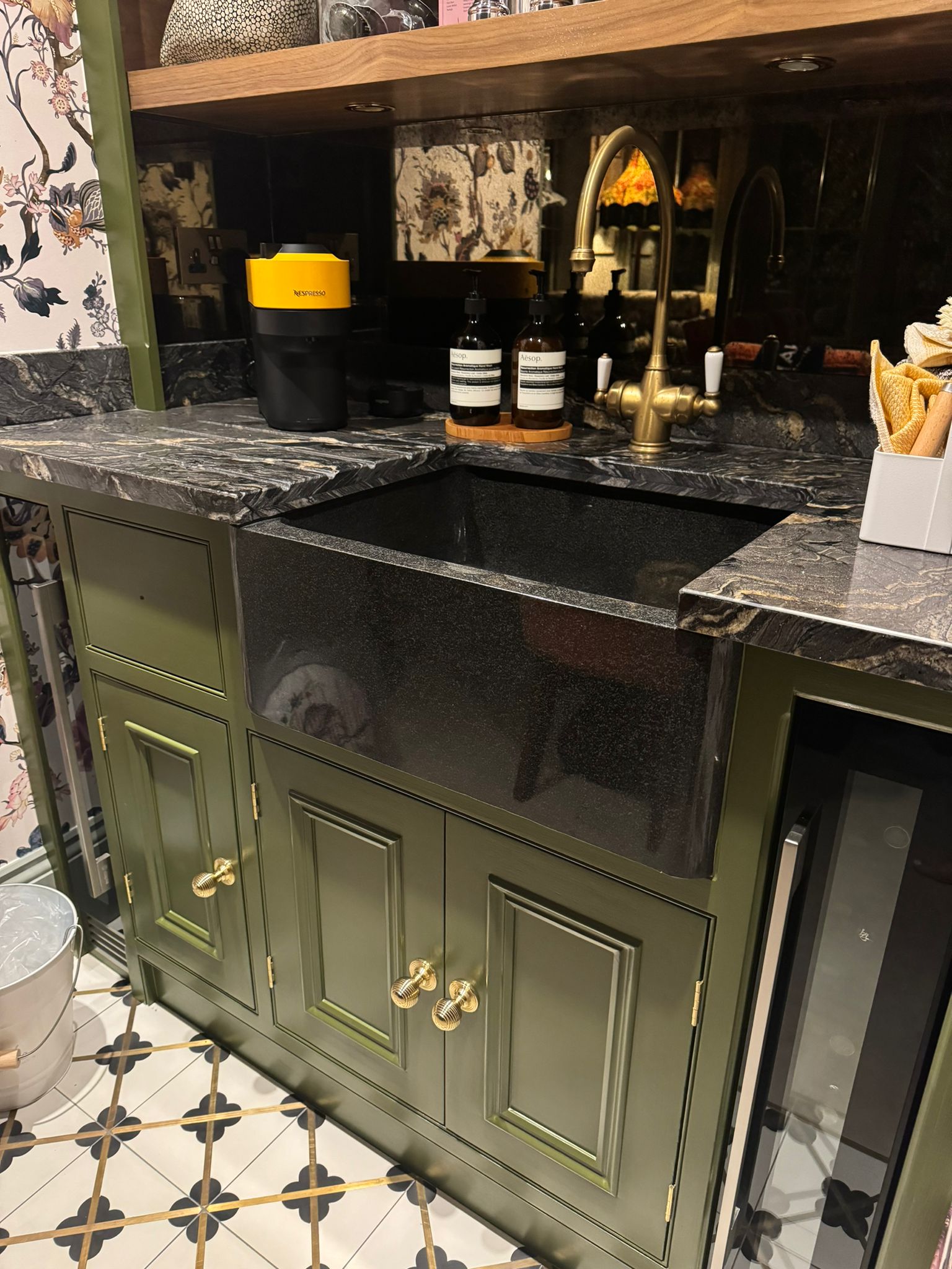 Single sized Butler sink | Solid Granite | Handcrafted