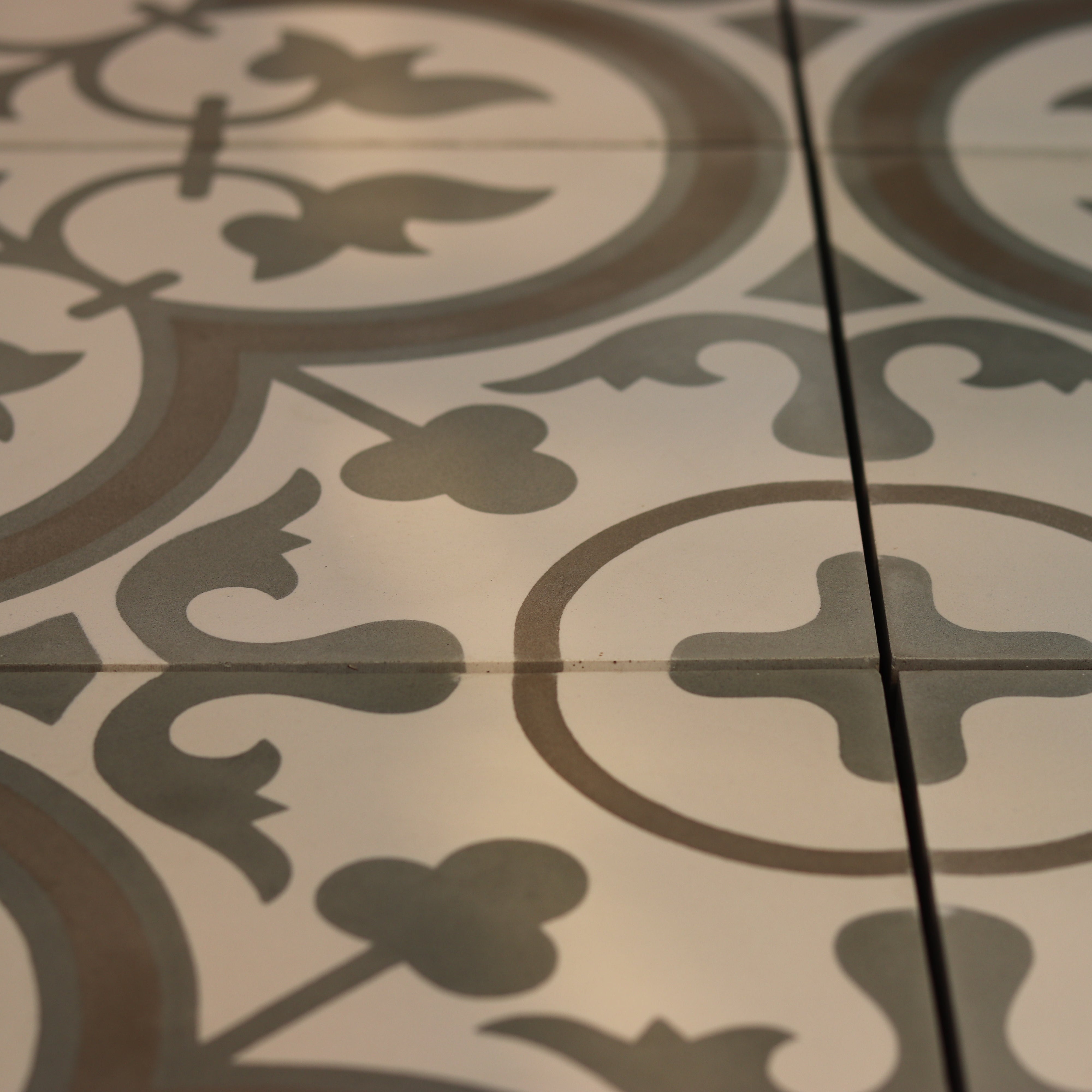 Handmade Encaustic Cement Tile | Light Grey & White Floral, 20×20cm