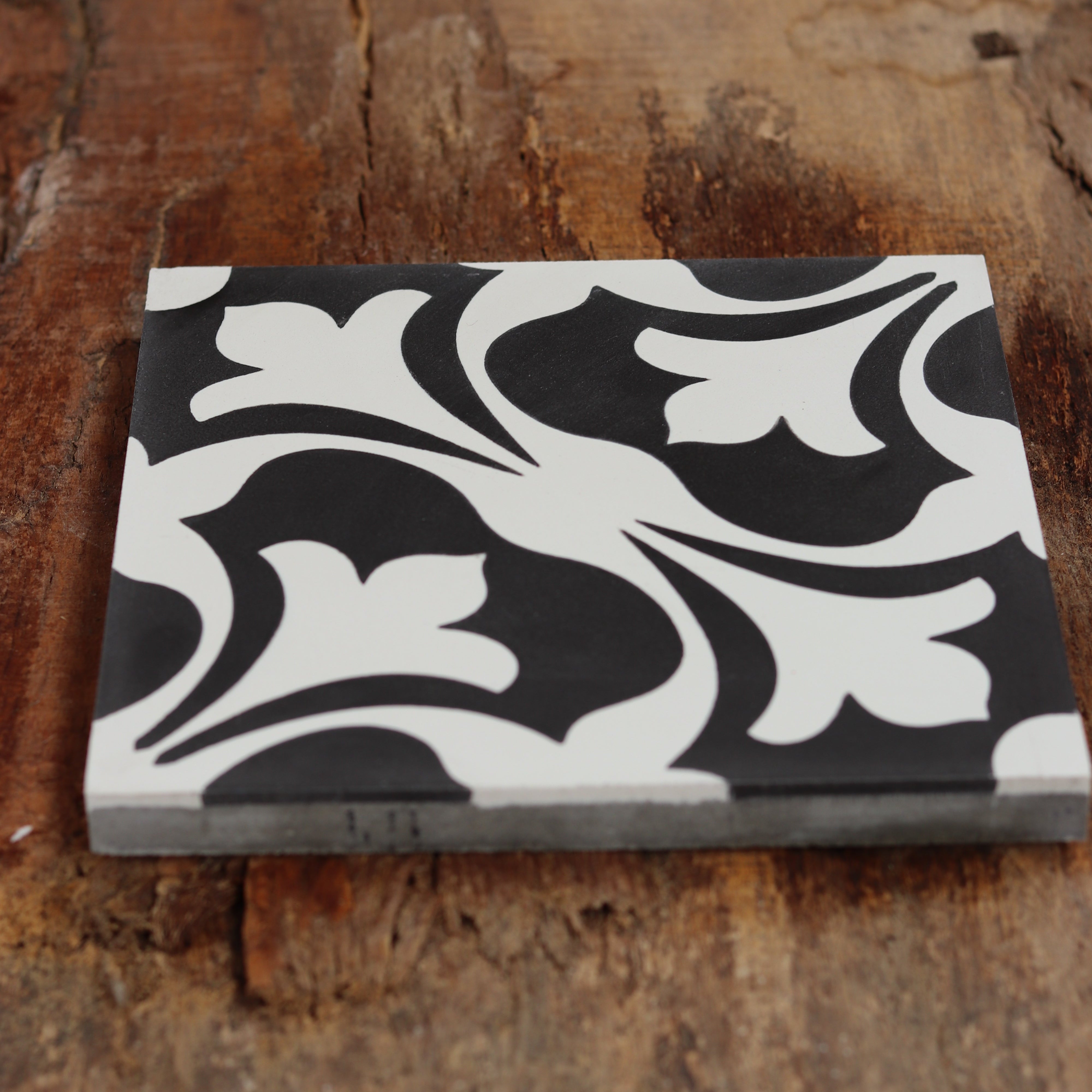 Italian Palazzo Encaustic Cement Tile – Handmade Luxury Floor & Wall Tile (20×20cm)