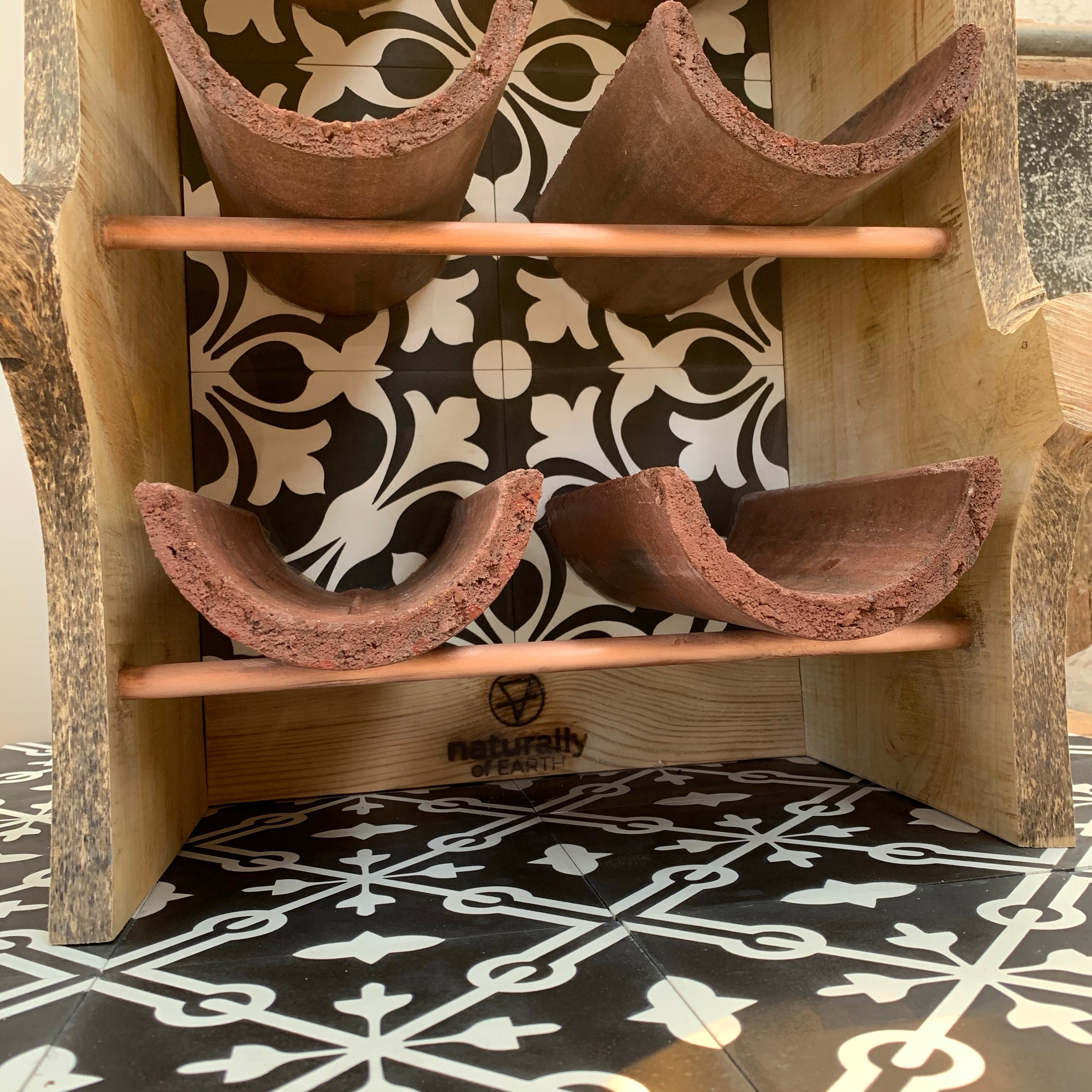 Rustic Handmade 8 bottle wine rack | Made in England